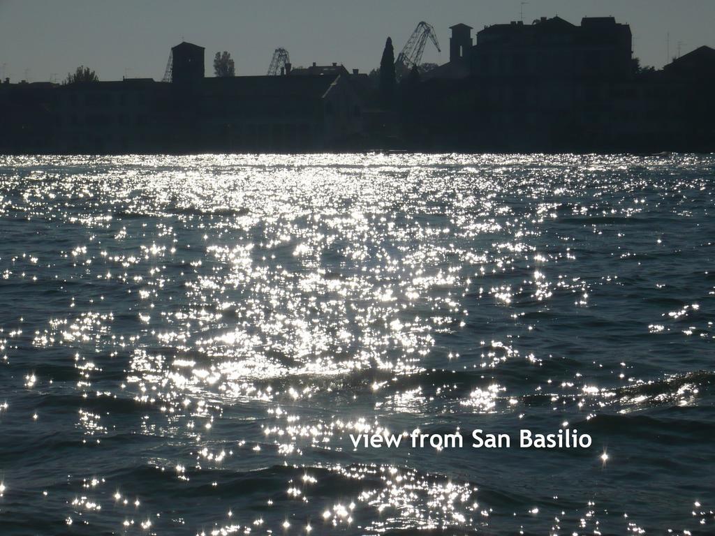 Appartamento Cruise Harbor Next 4Pax, Mob Aircond, Wifi Venezia Esterno foto