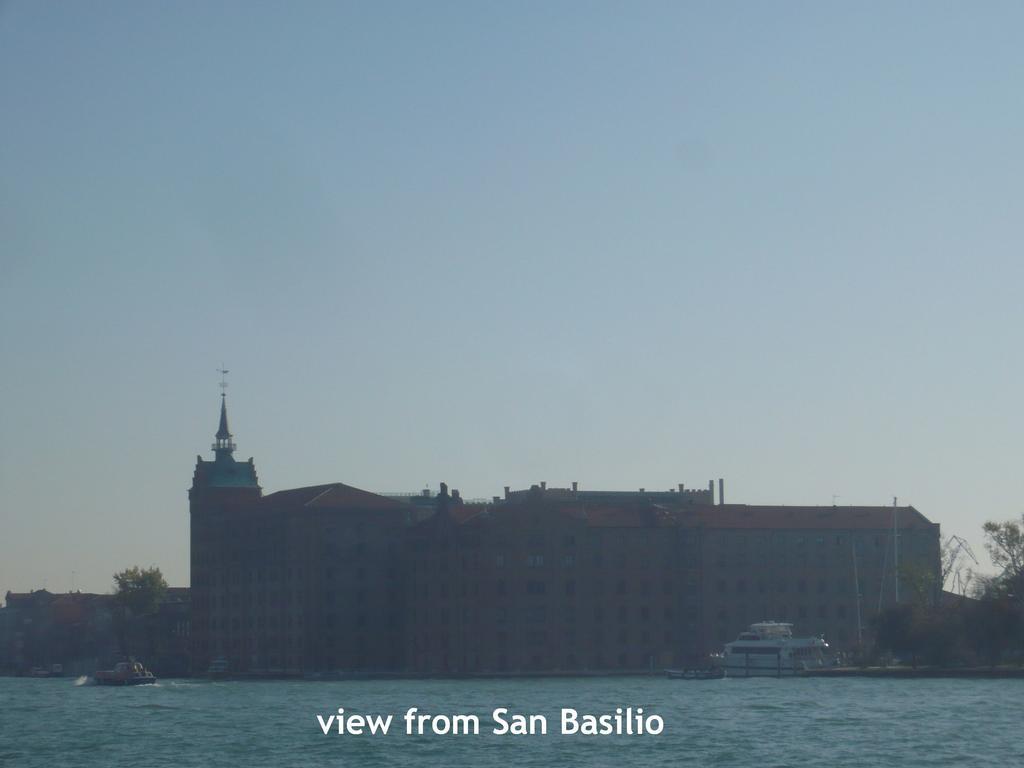 Appartamento Cruise Harbor Next 4Pax, Mob Aircond, Wifi Venezia Esterno foto